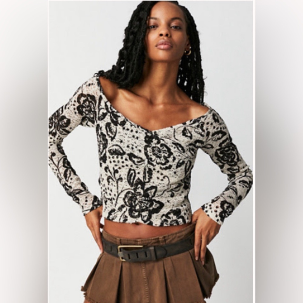 NWOT Free people Chloe top